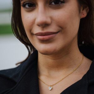 Colar Coração Dourado Radiante