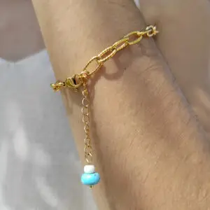 Pulseira Dourada com Howlita Azul