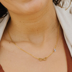 Fio Infinito Dourado de Luz